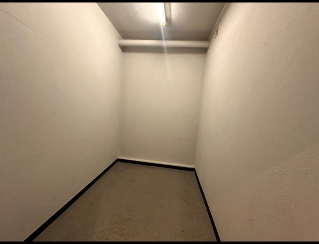 238M² OFFICE TO LET IN GREENSIDE
